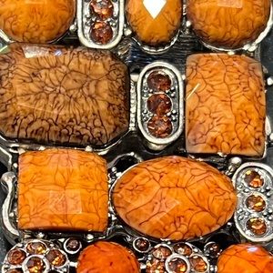 Beautiful Costume bracelet. Perfect for autumn!